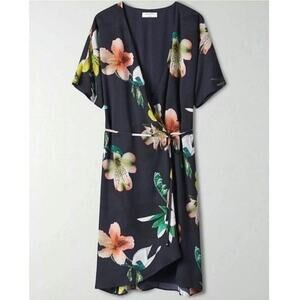 Aritzia Babaton Wallace Floral V Neck Short Sleeve Tie Waist Wrap Dress Size XS